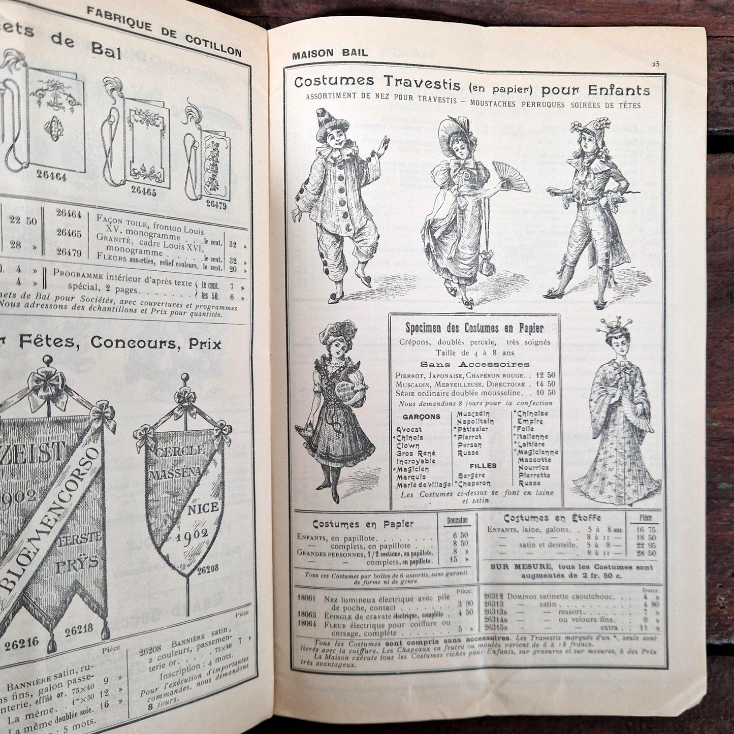 antique party accessories paris 1911