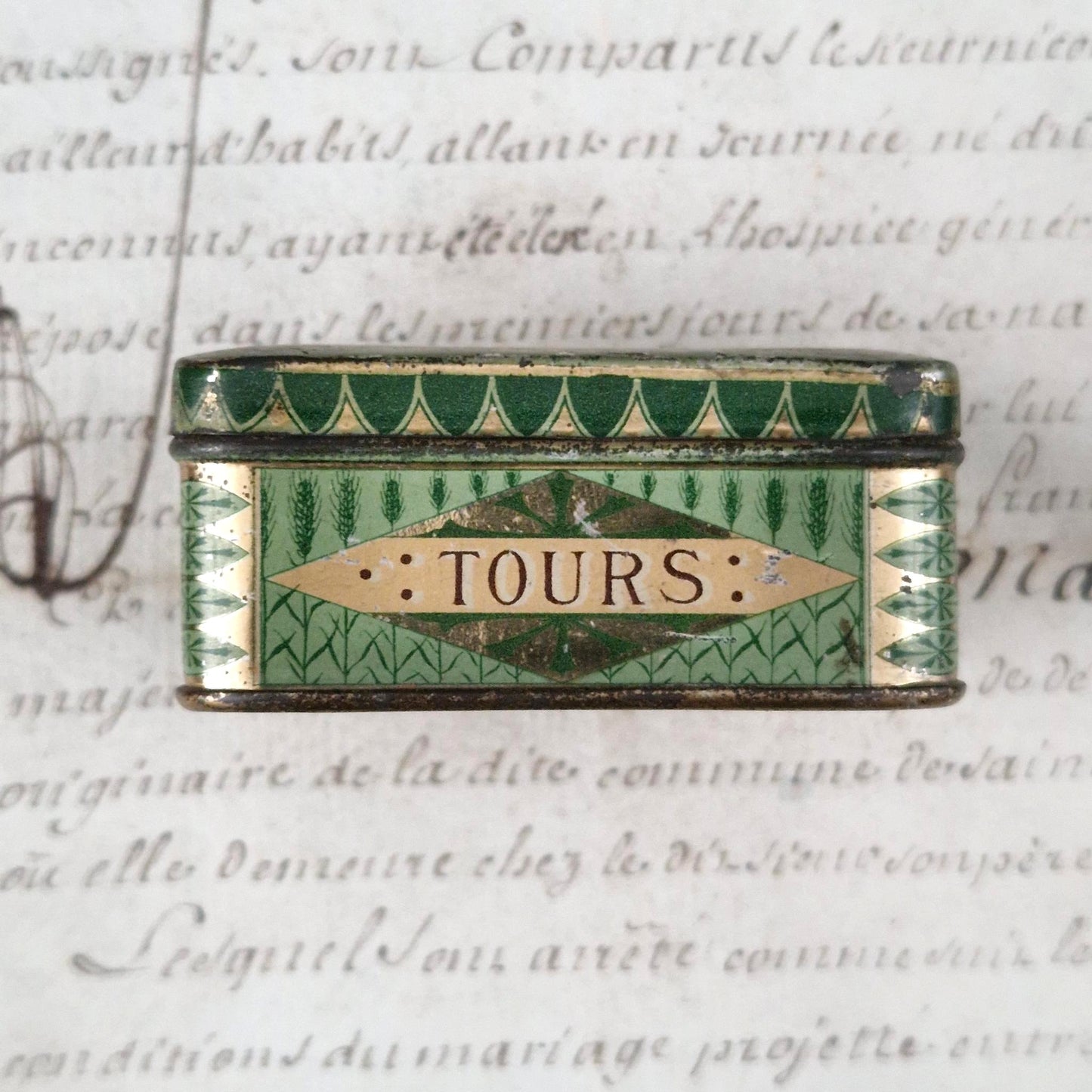 "Le Patriote - Tours" biscuit tin – Fradin &amp; Châtelain