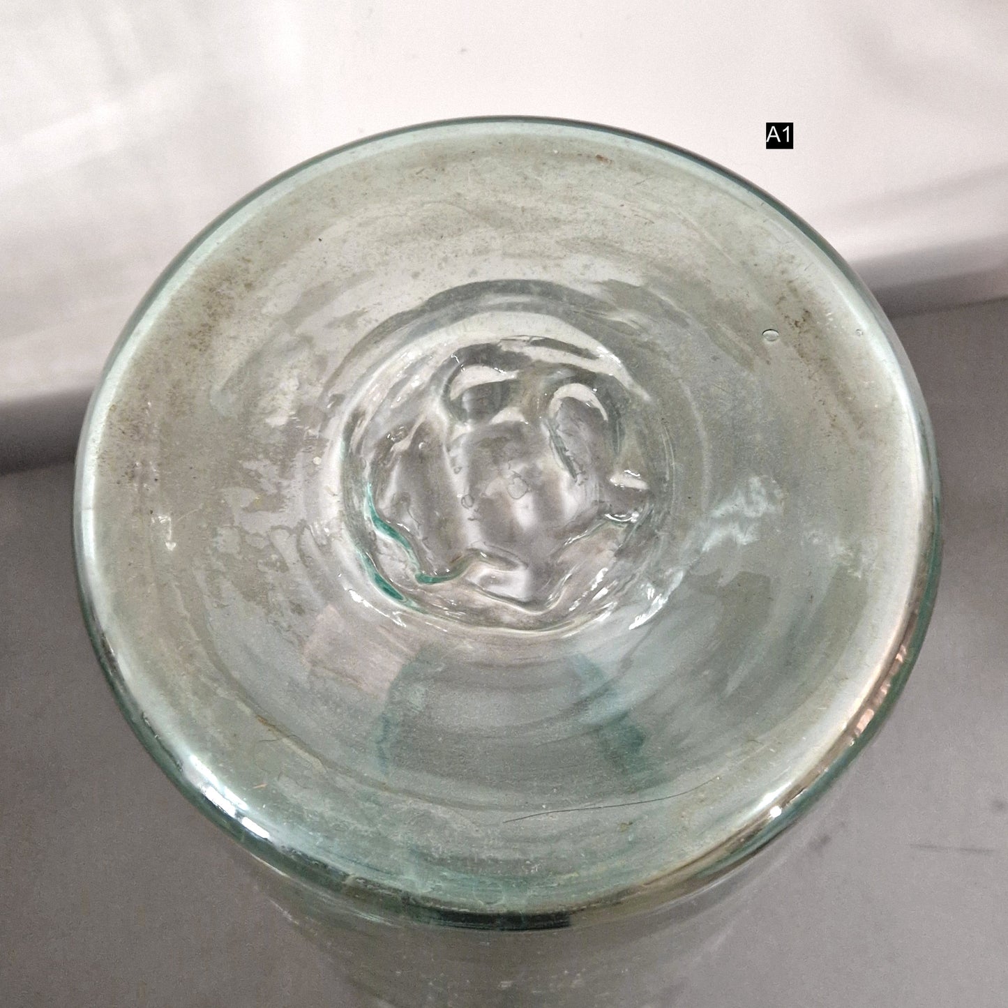 bocal ancien verre vert douceur
