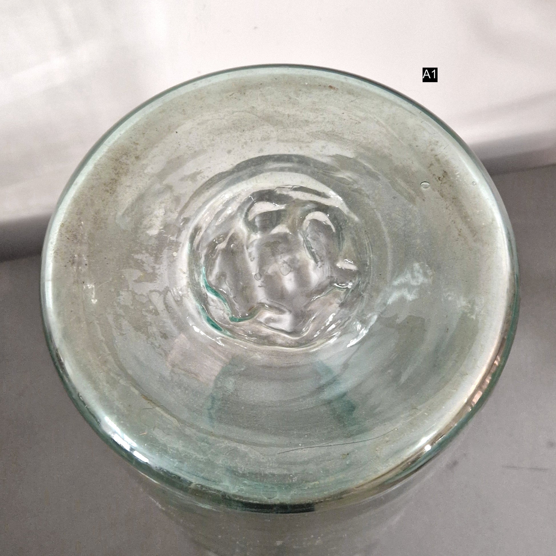 bocal ancien verre vert douceur
