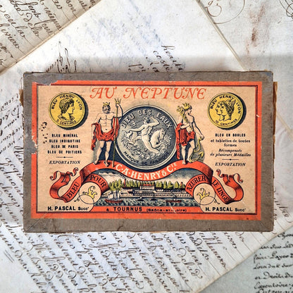boite ancienne bleu au neptune henry tournus