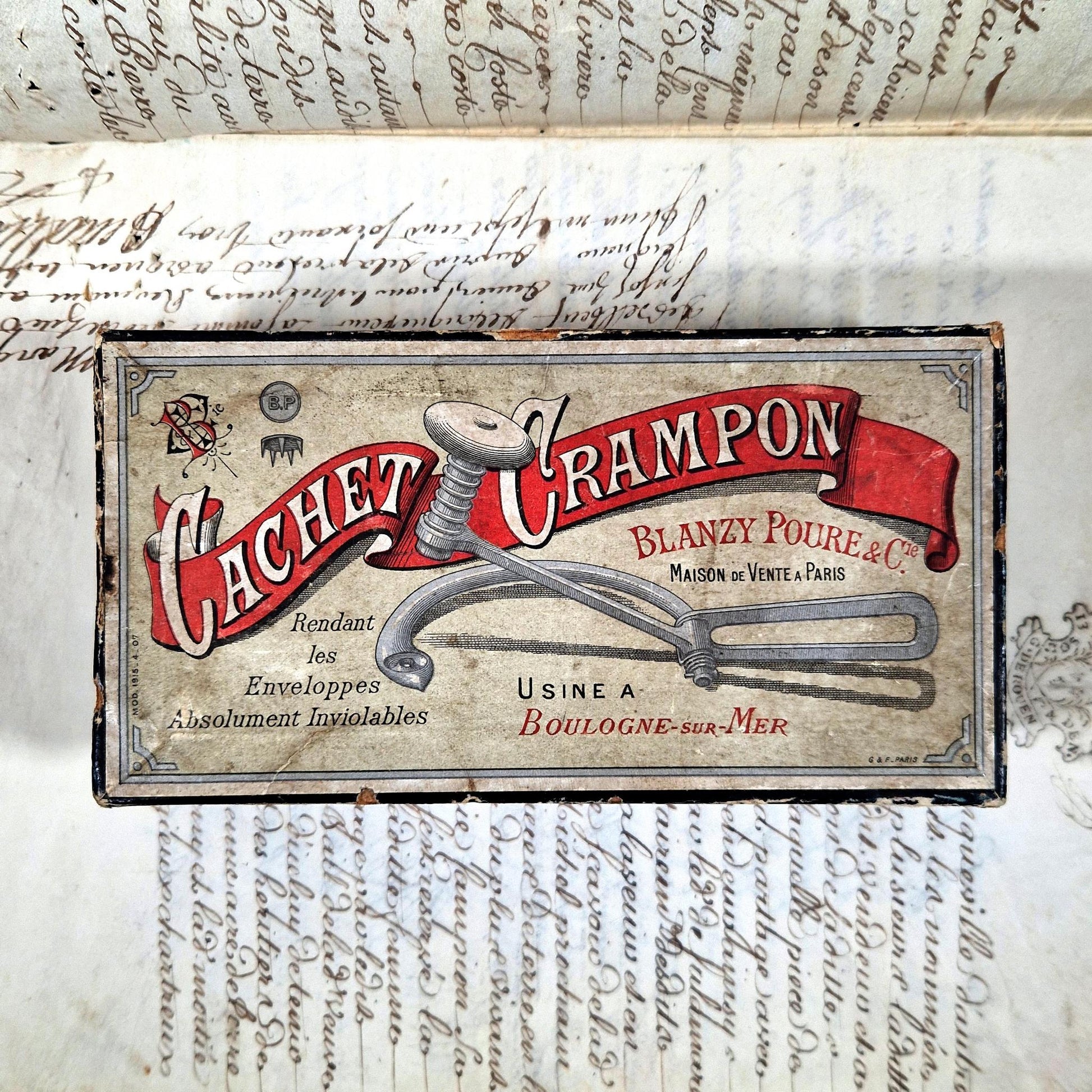 boite ancienne cachet crampon blanzy poure