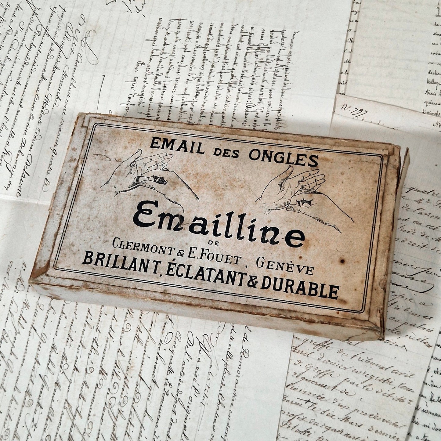 boite ancienne email des ongles emailline