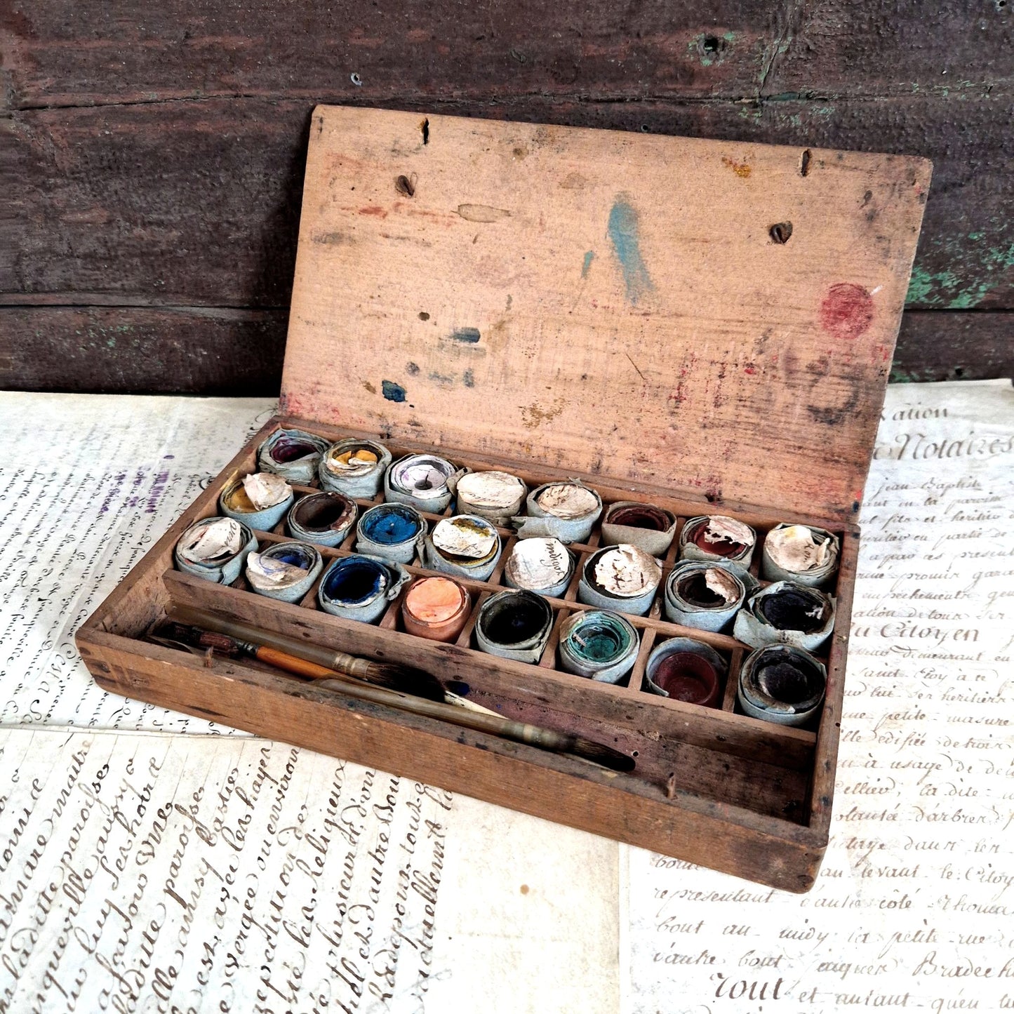 boite ancienne pigments verre souffle