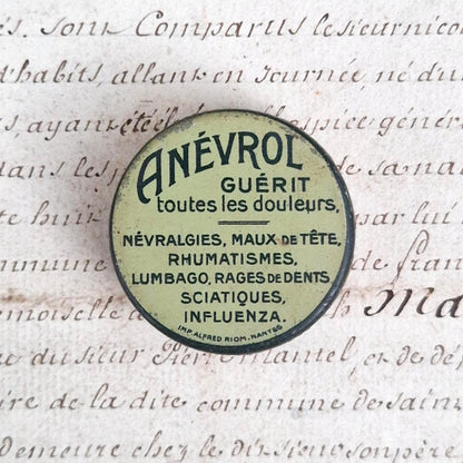 Rare sealed "Anévrol" pharmaceutical box - Circa 1900