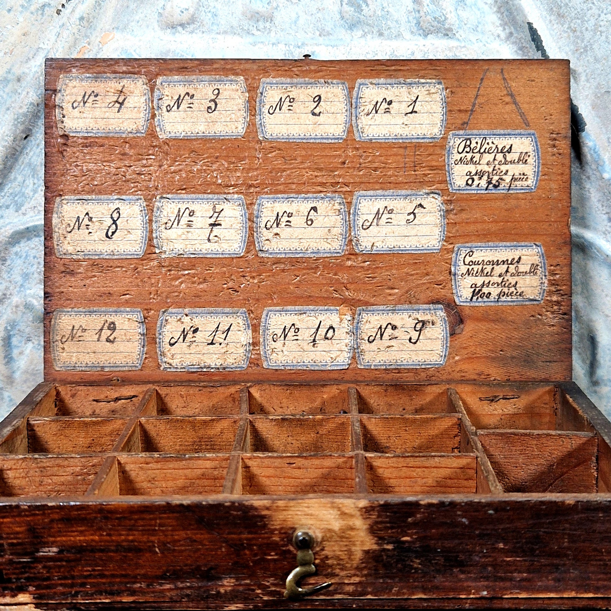 boite atelier horloger pieces montre