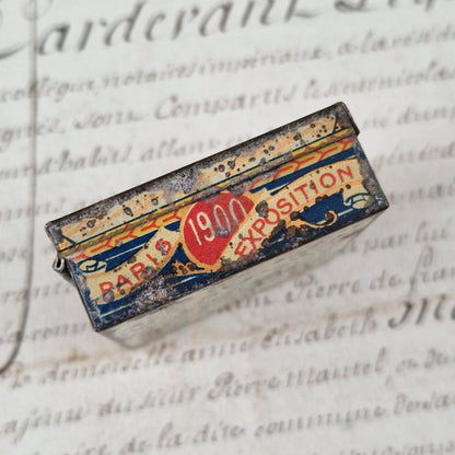 Rare box "Huntley &amp; Palmers - Universal Exhibition 1900"