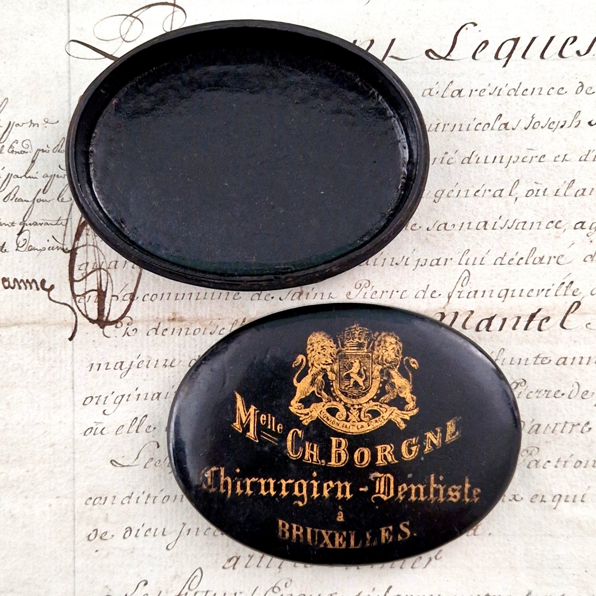 boite carton bouilli noir doré