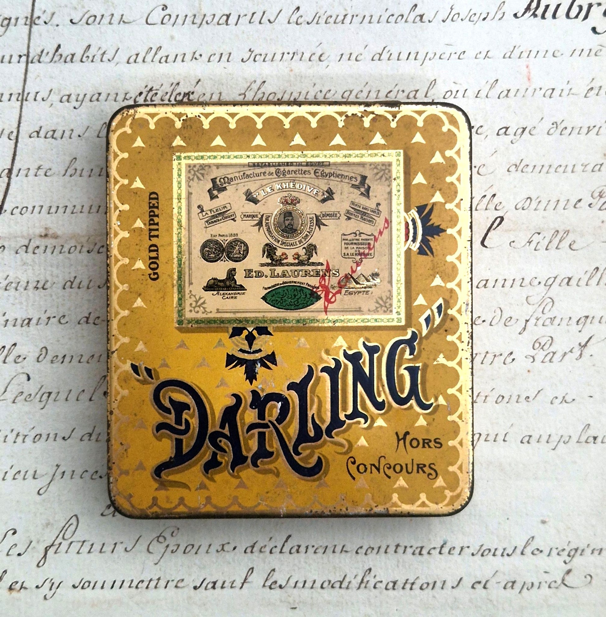 boite cigarettes darling laurens