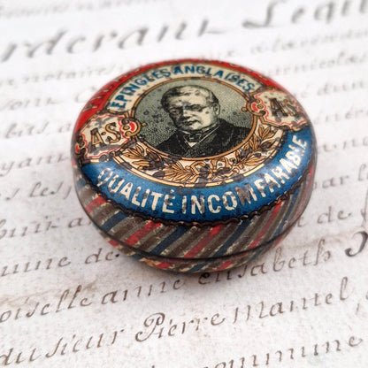 Rare Boite ronde « Epingles Au Patriote », Vers 1900