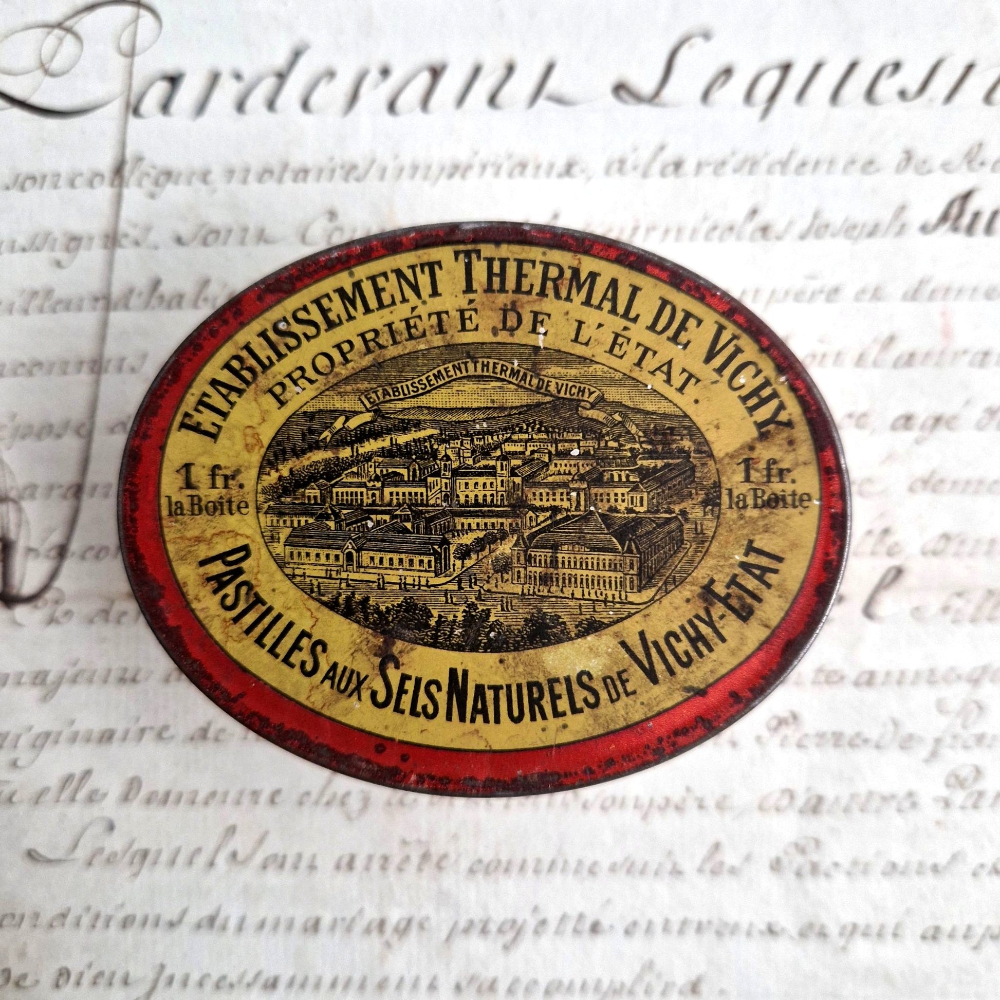 boite en fer ancienne pastilles vichy thermale