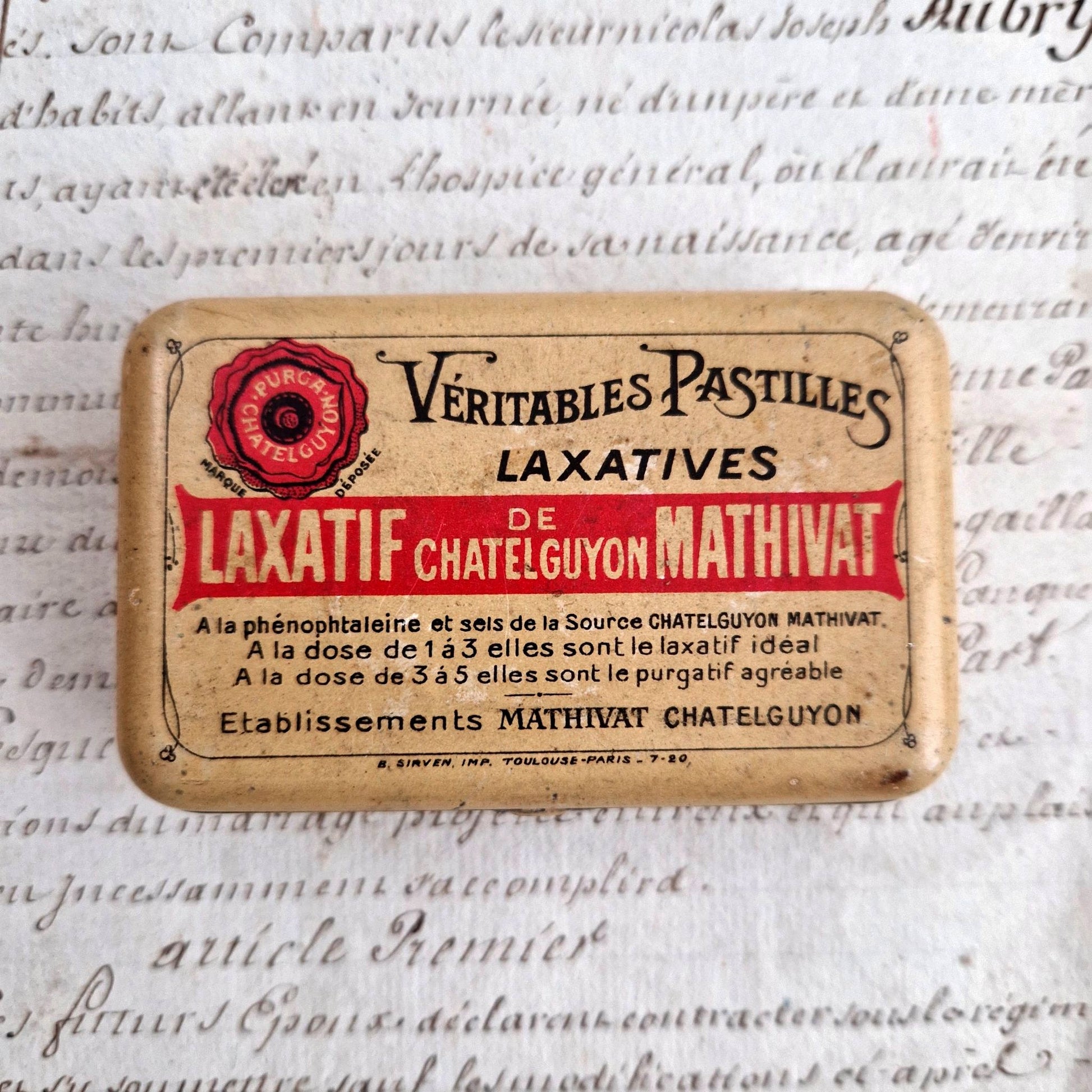 boite fer ancienne pharmacie mathivat