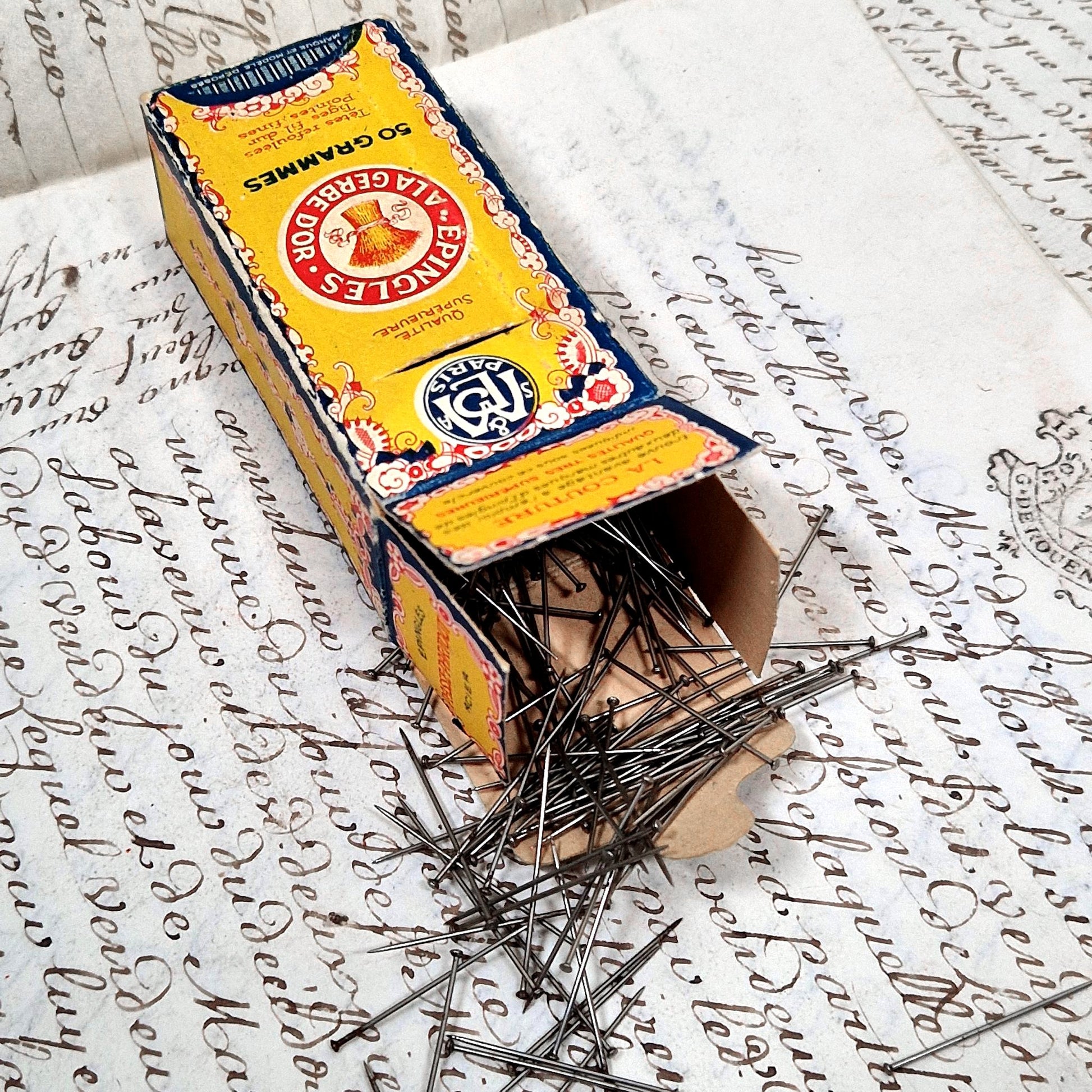 boite graphique ancienne gerbe d'or