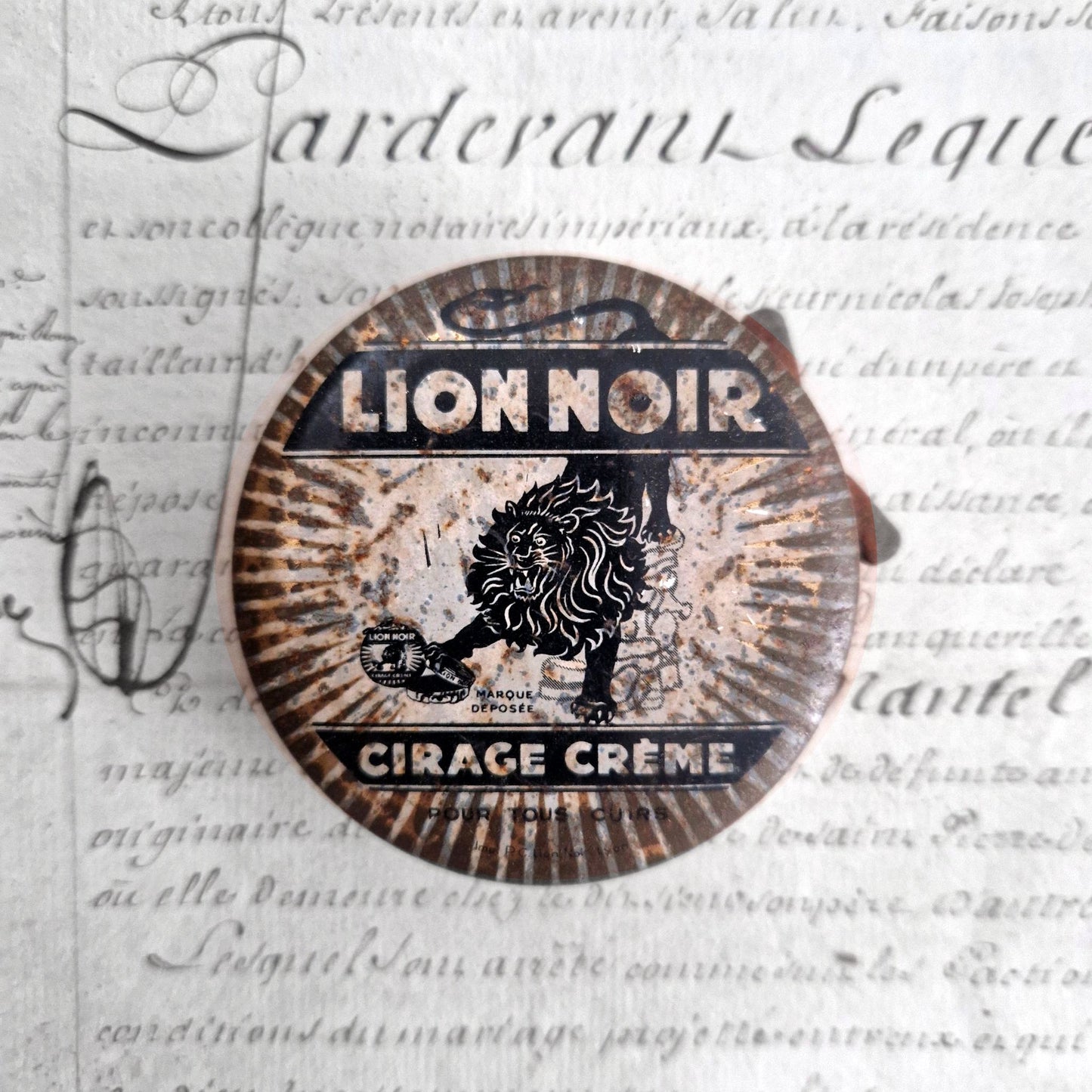 boite lion noir cirage annees 50
