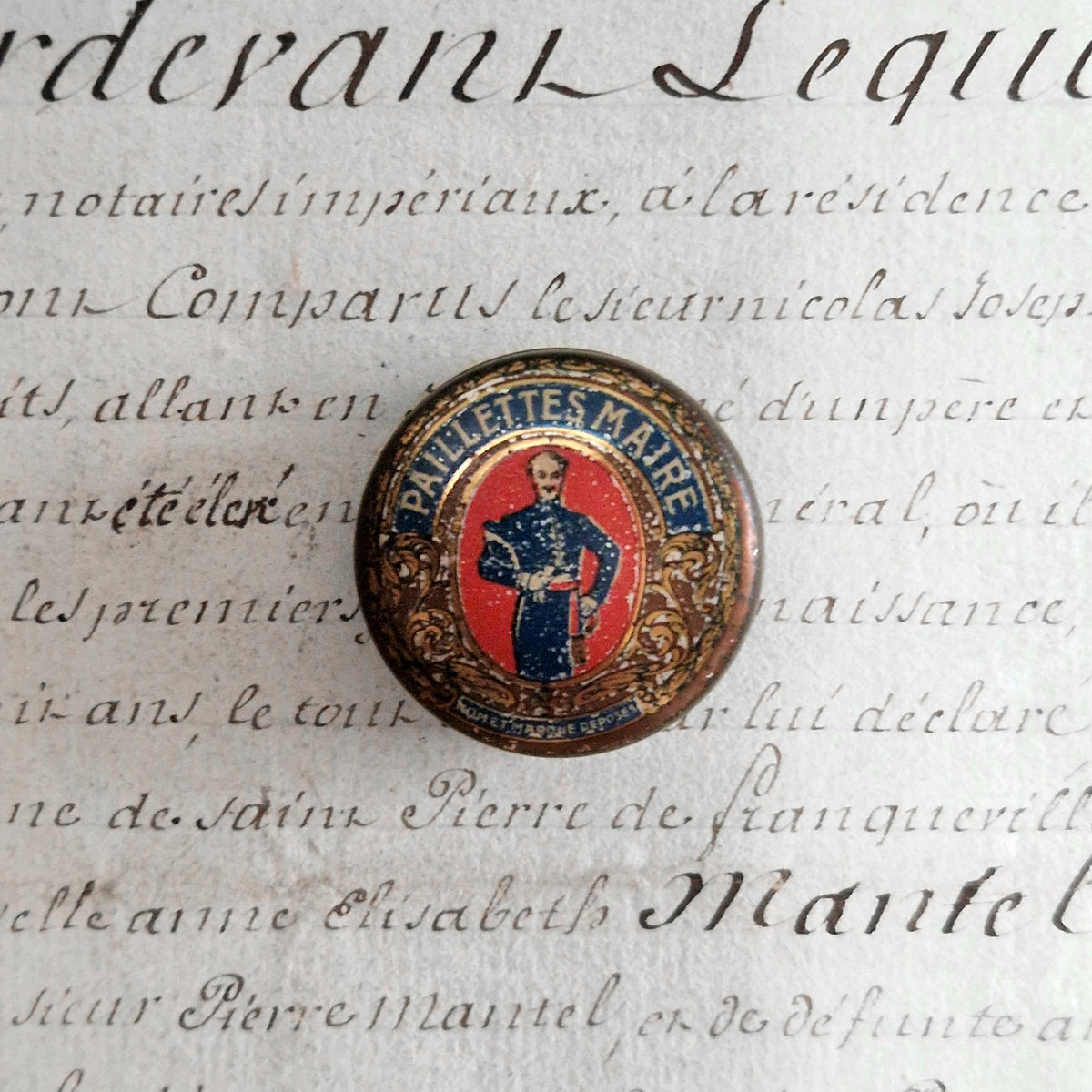 Small antique box "Paillettes Maire", circa 1900