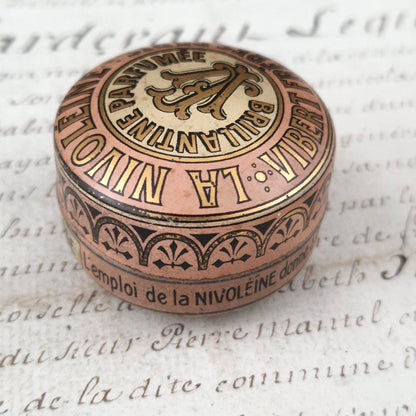 Boîte ancienne « Nivoléine, Brillantine » - Vibert Frères