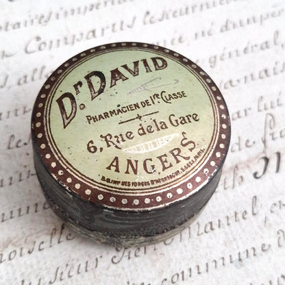 Boîte ancienne « Dr David » - Pharmacien de 1re classe, Angers