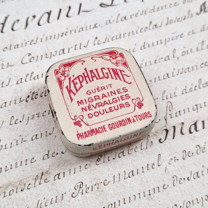 Petite boite en tôle lithographiée « Kephalginé », Vers 1900