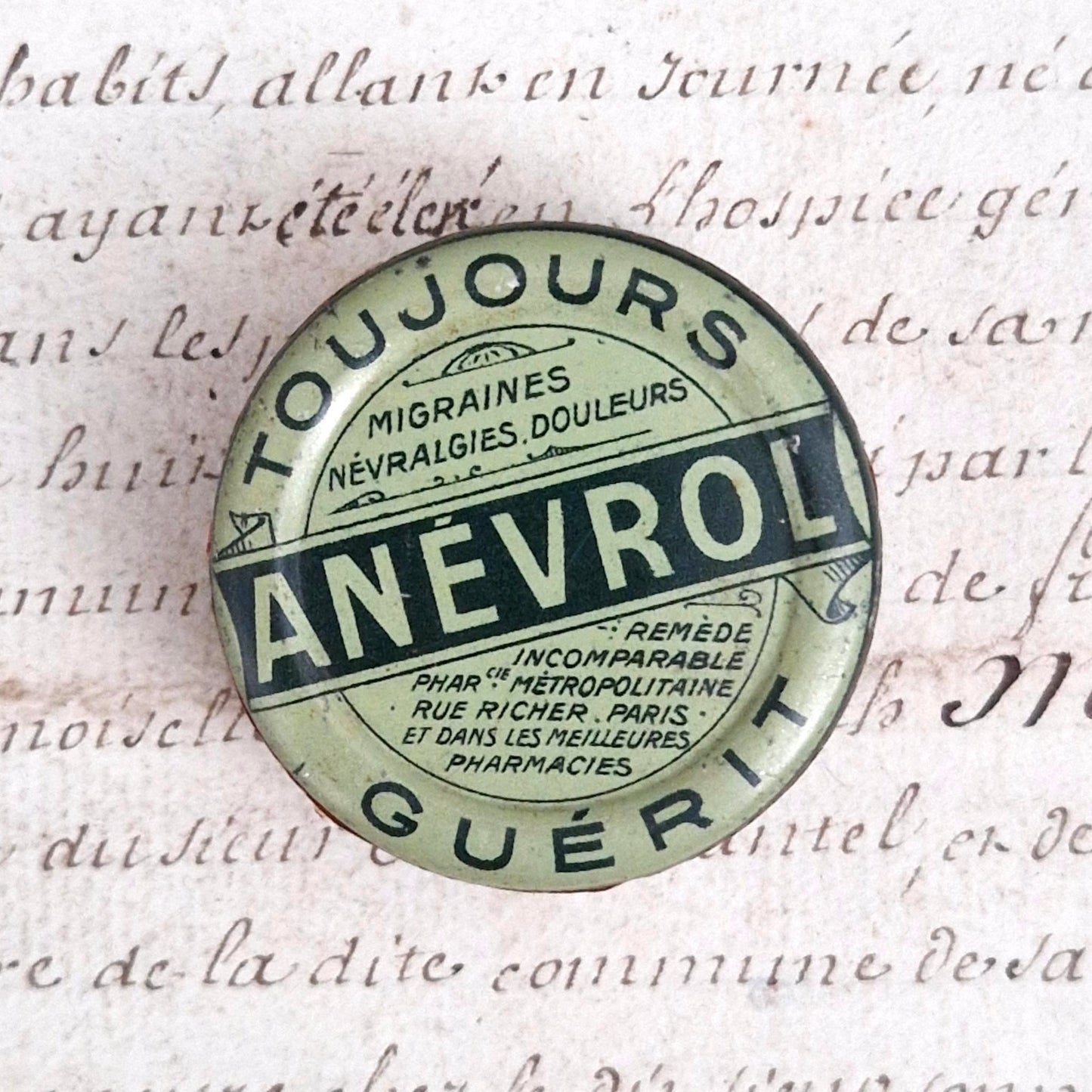Rare sealed "Anévrol" pharmaceutical box - Circa 1900