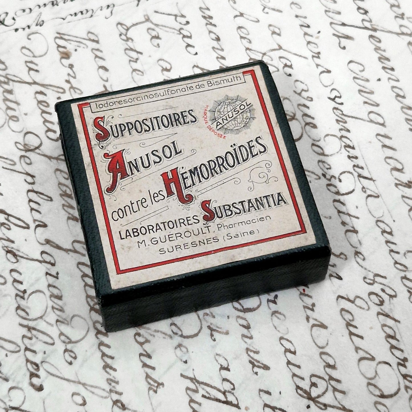 boite pharmacie suppositoires hemorroides