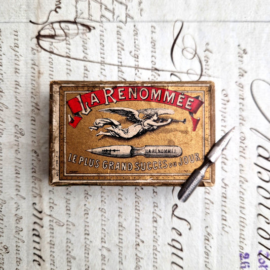 boite plumes ancienne la renommée