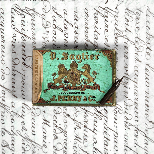 boite plumes anciennes v saglier turquoise
