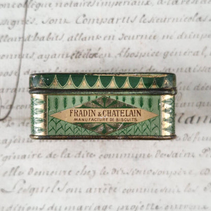 "Le Patriote - Tours" biscuit tin – Fradin &amp; Châtelain