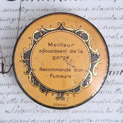 Antique box "Genuine Nérand Fils Pectoral Balls"