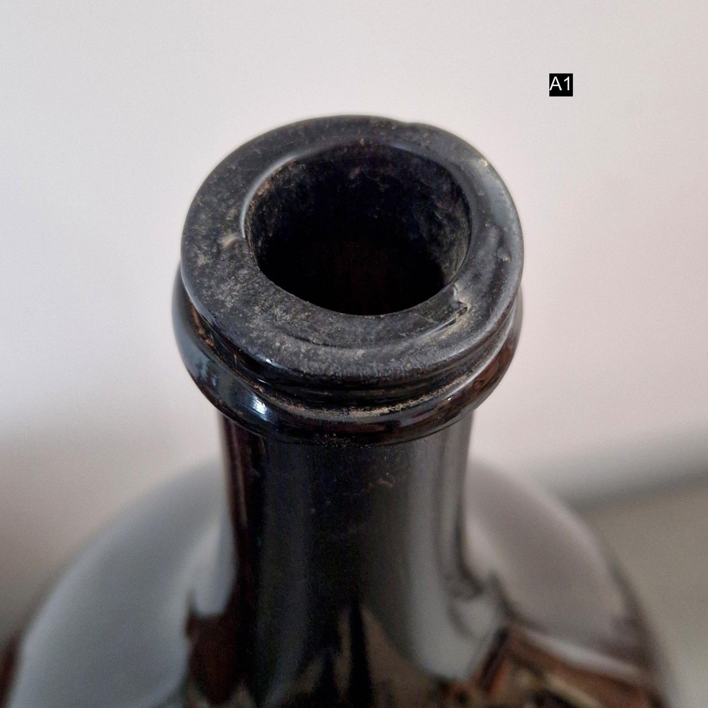 bouteille ancienne décorative verre