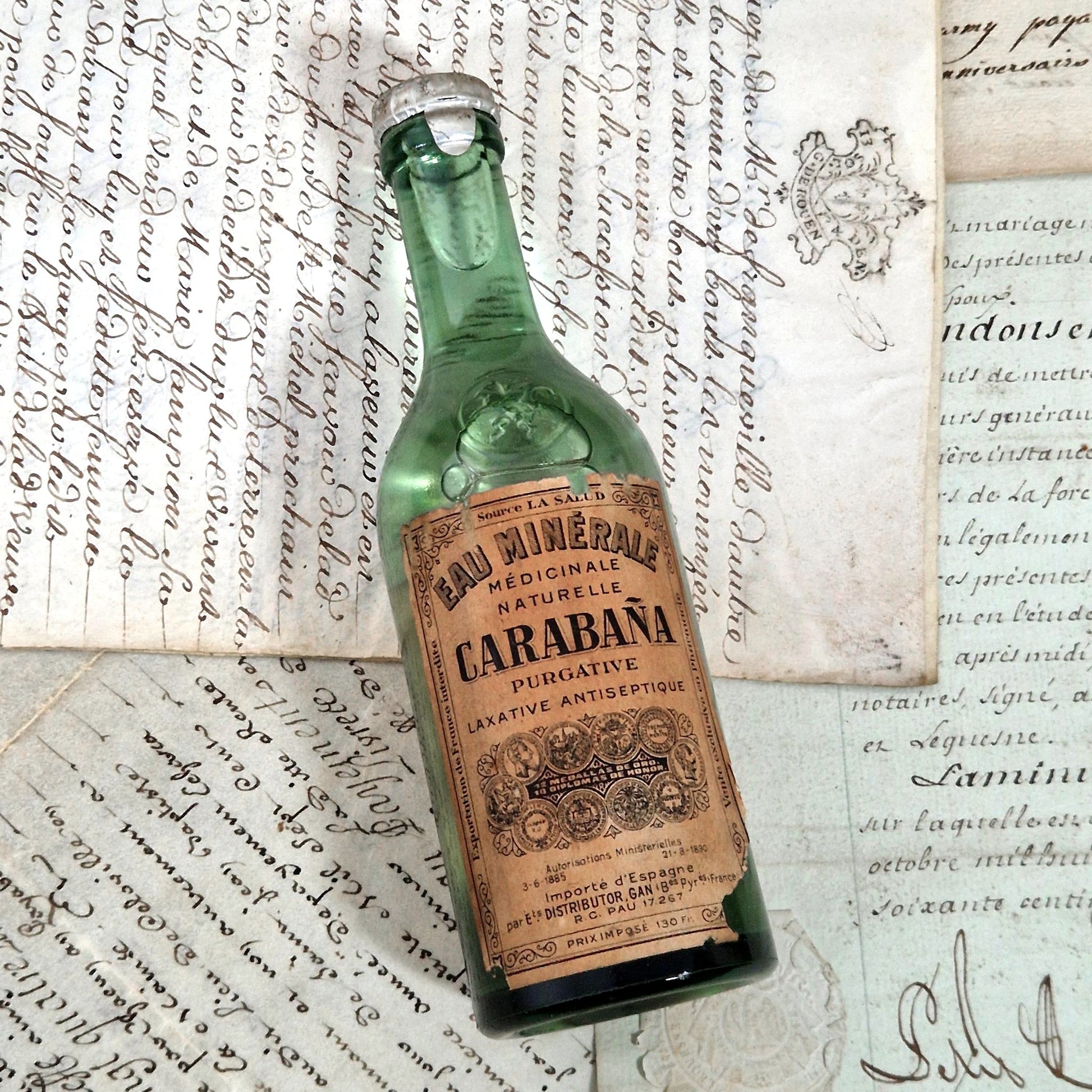 bouteille eau minerale carabana ancienne