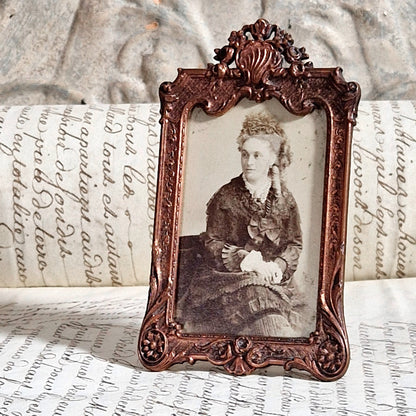 cadre photo ancien rocaille cuivre