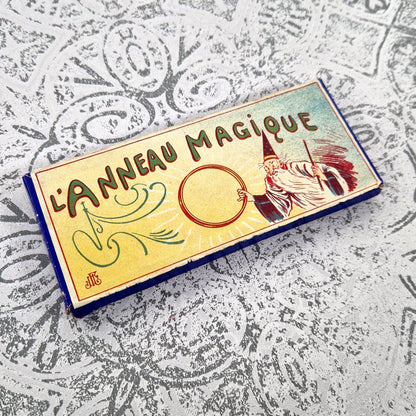 casse-tete ancien en fil de fer