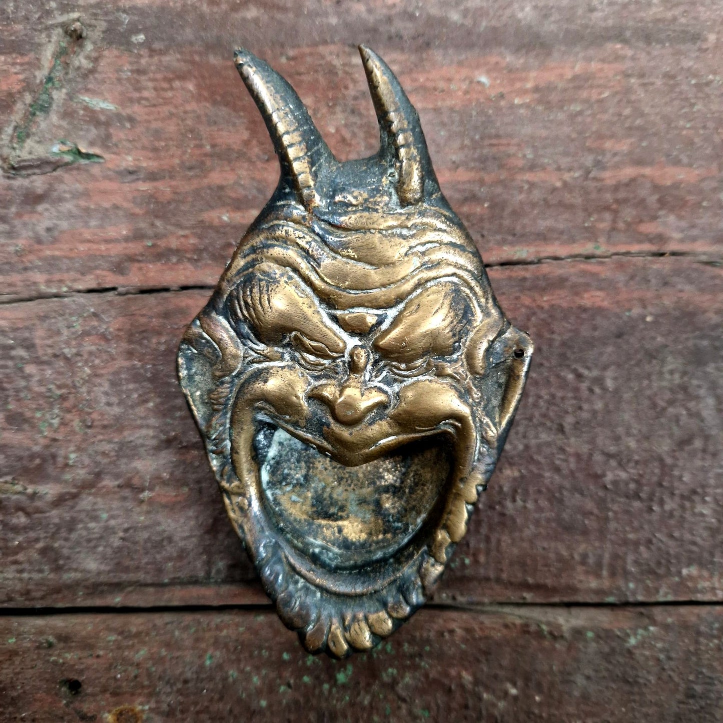 cendrier à poser en bronze tête de diable
