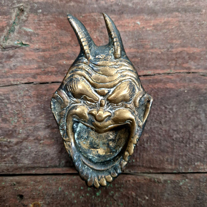 cendrier à poser en bronze tête de diable