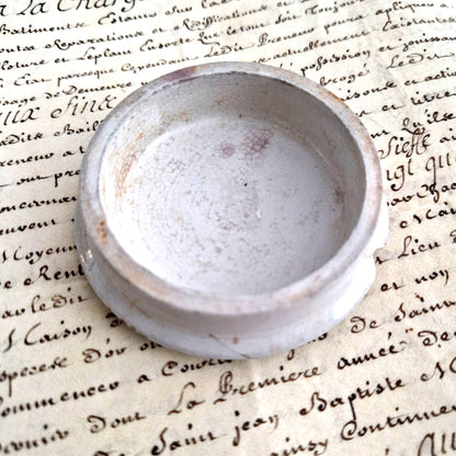 céramique émaillée cherry tooth paste