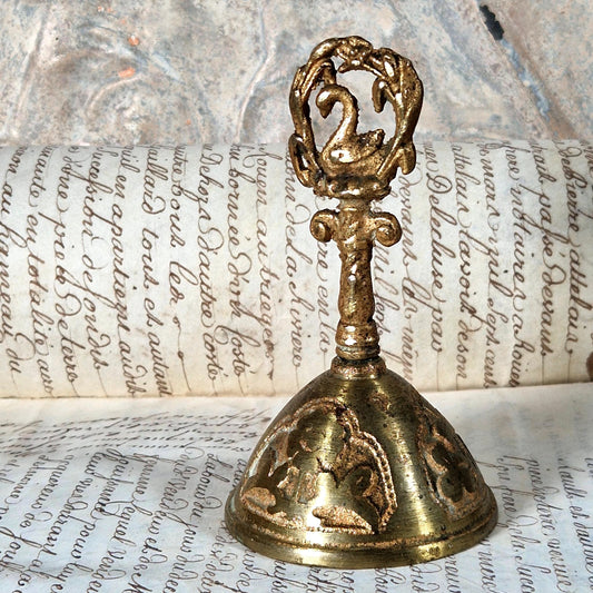 clochette ancienne bronze cygne