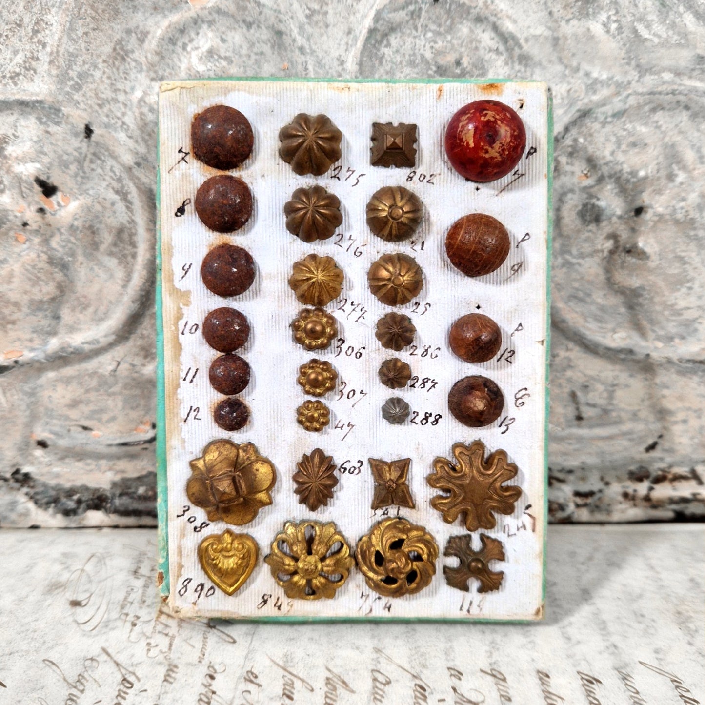 clous de tapissier vintage