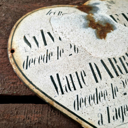 coeur funéraire émaillé