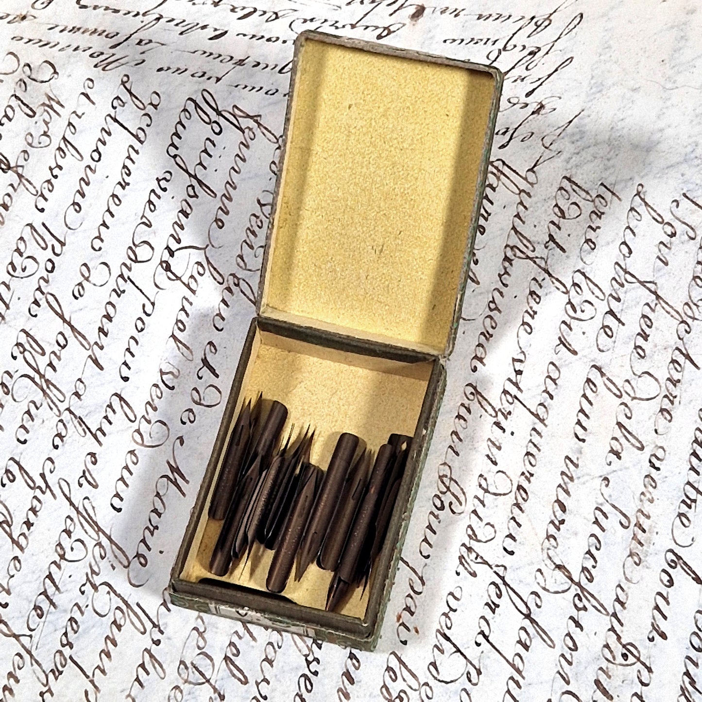 collection ecriture ancienne plumes saglier