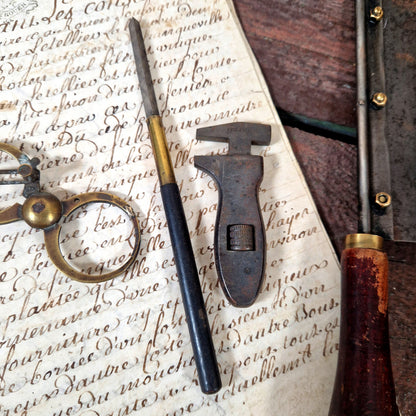 compas lime pied coulisse horloger