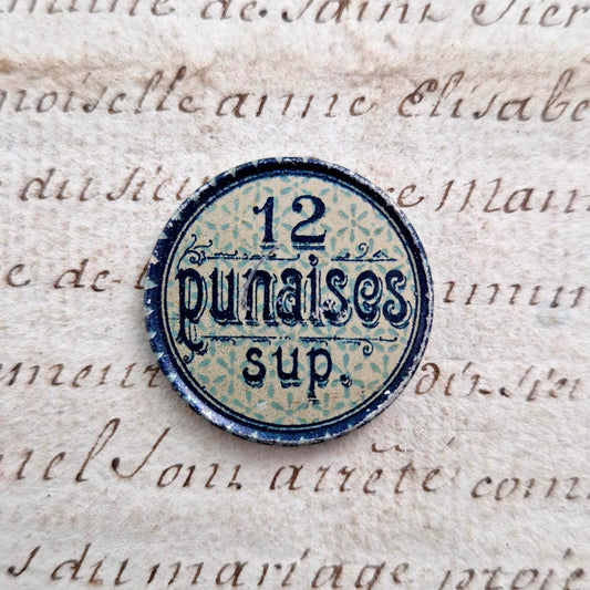 couvercle boite punaises anciennes