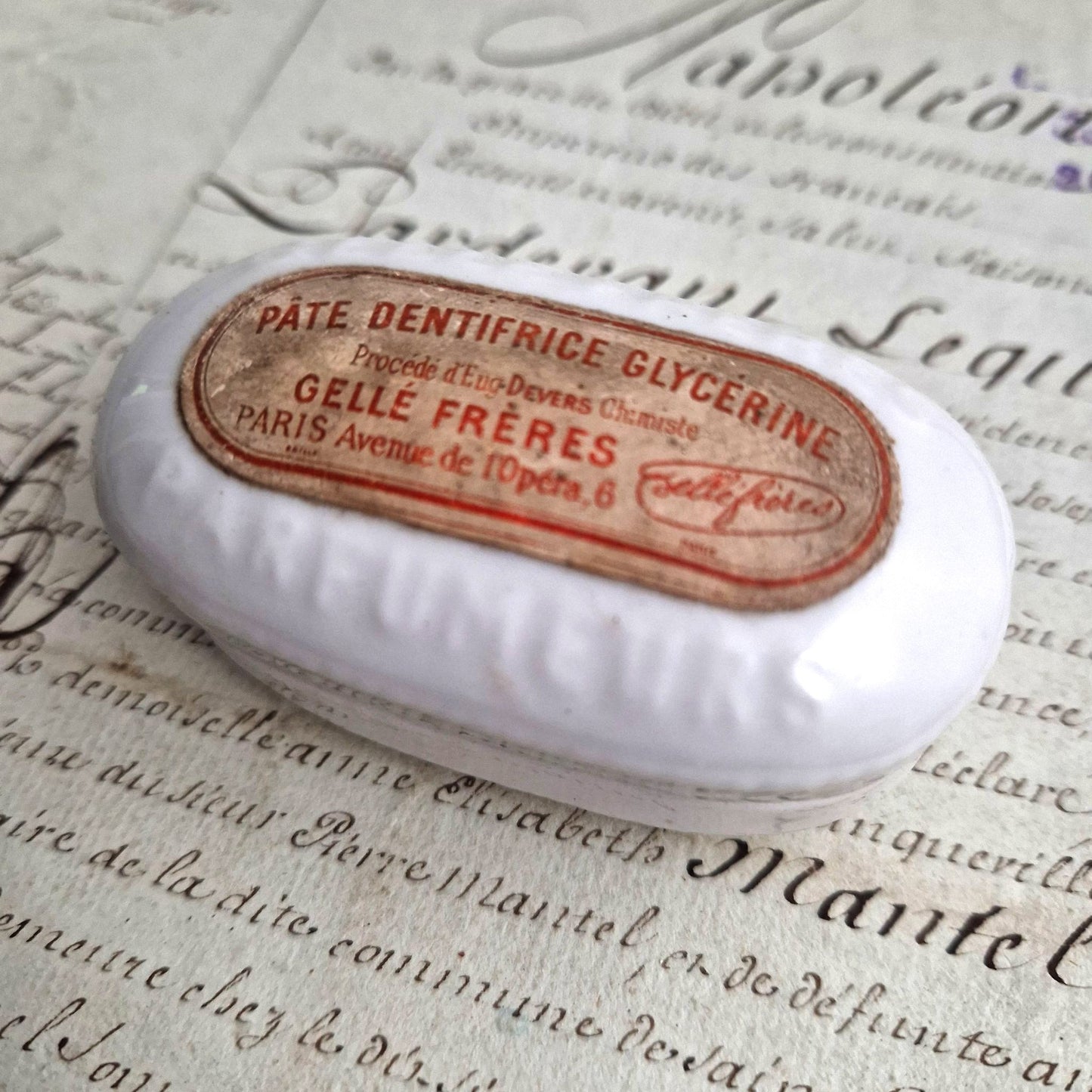 curiosité cosmetique ancienne paris