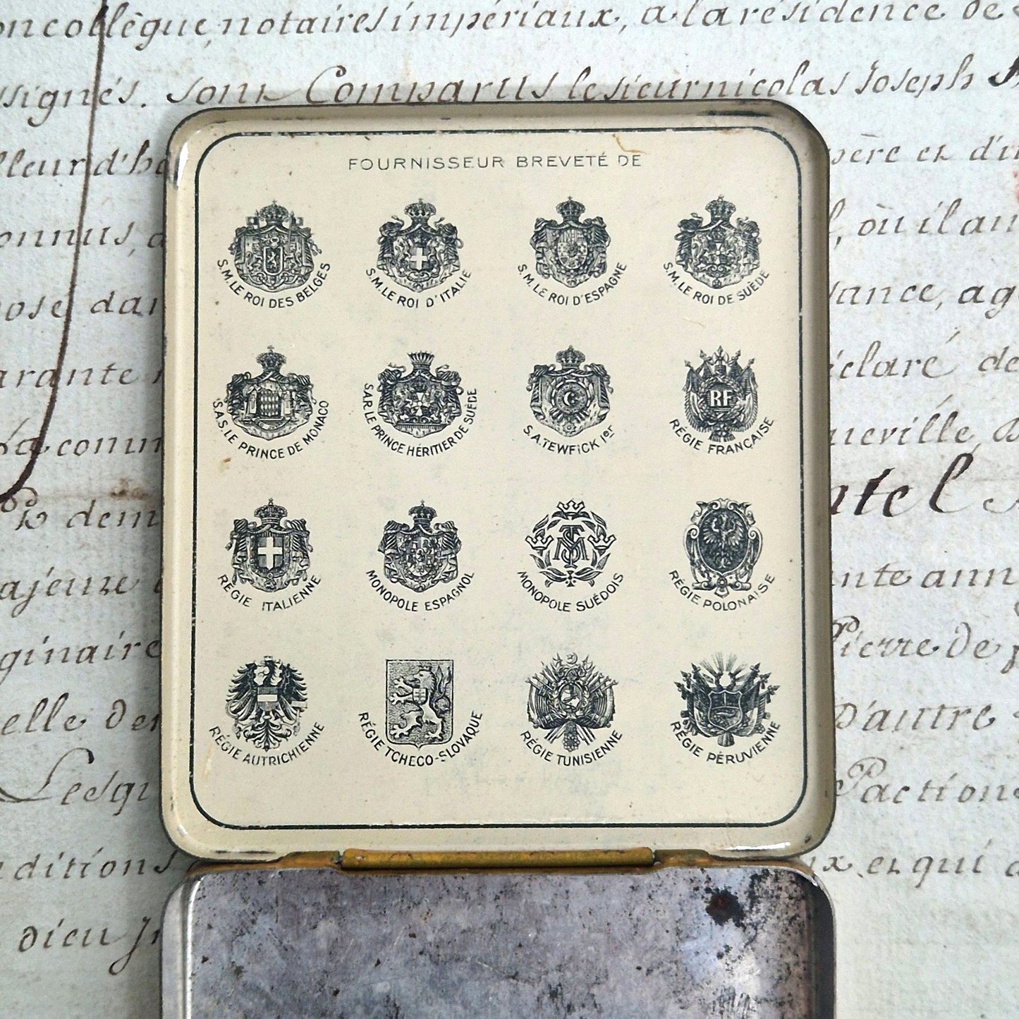 darling cigarette tin khedive