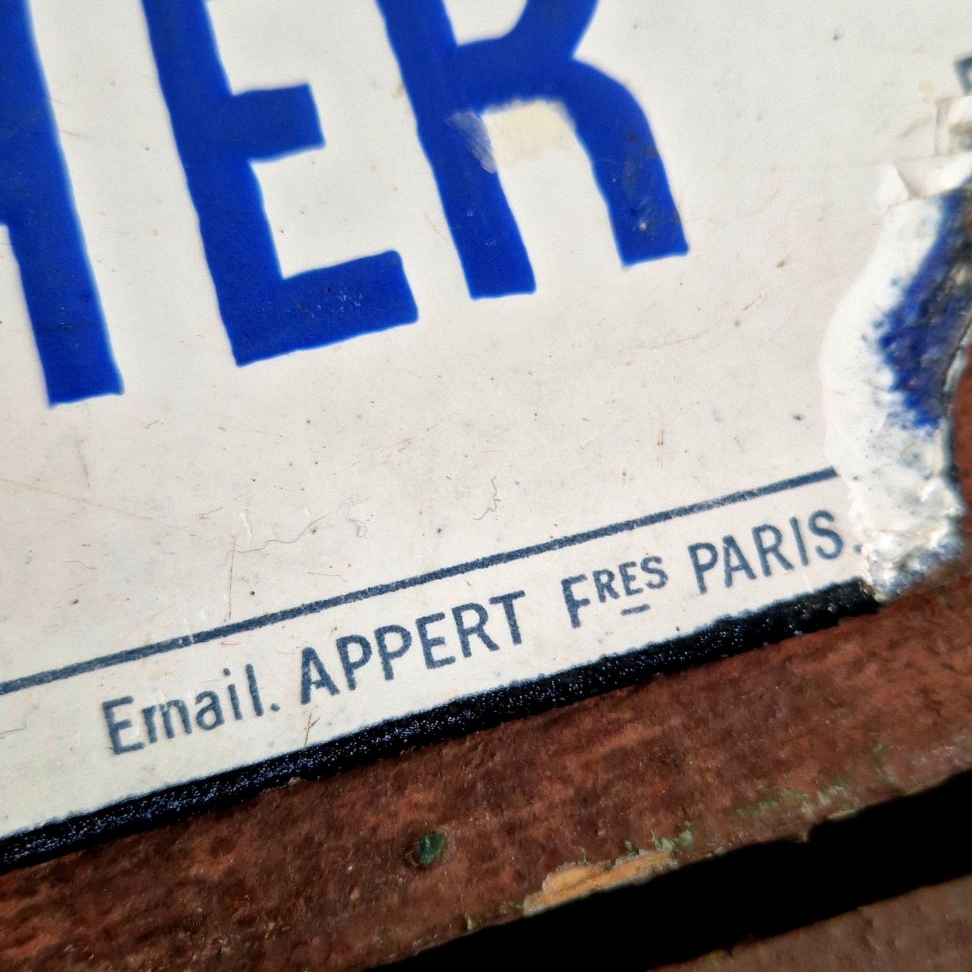 défense de fumer et de cracher