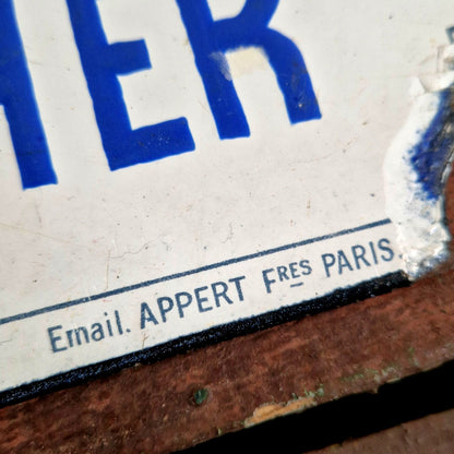 défense de fumer et de cracher