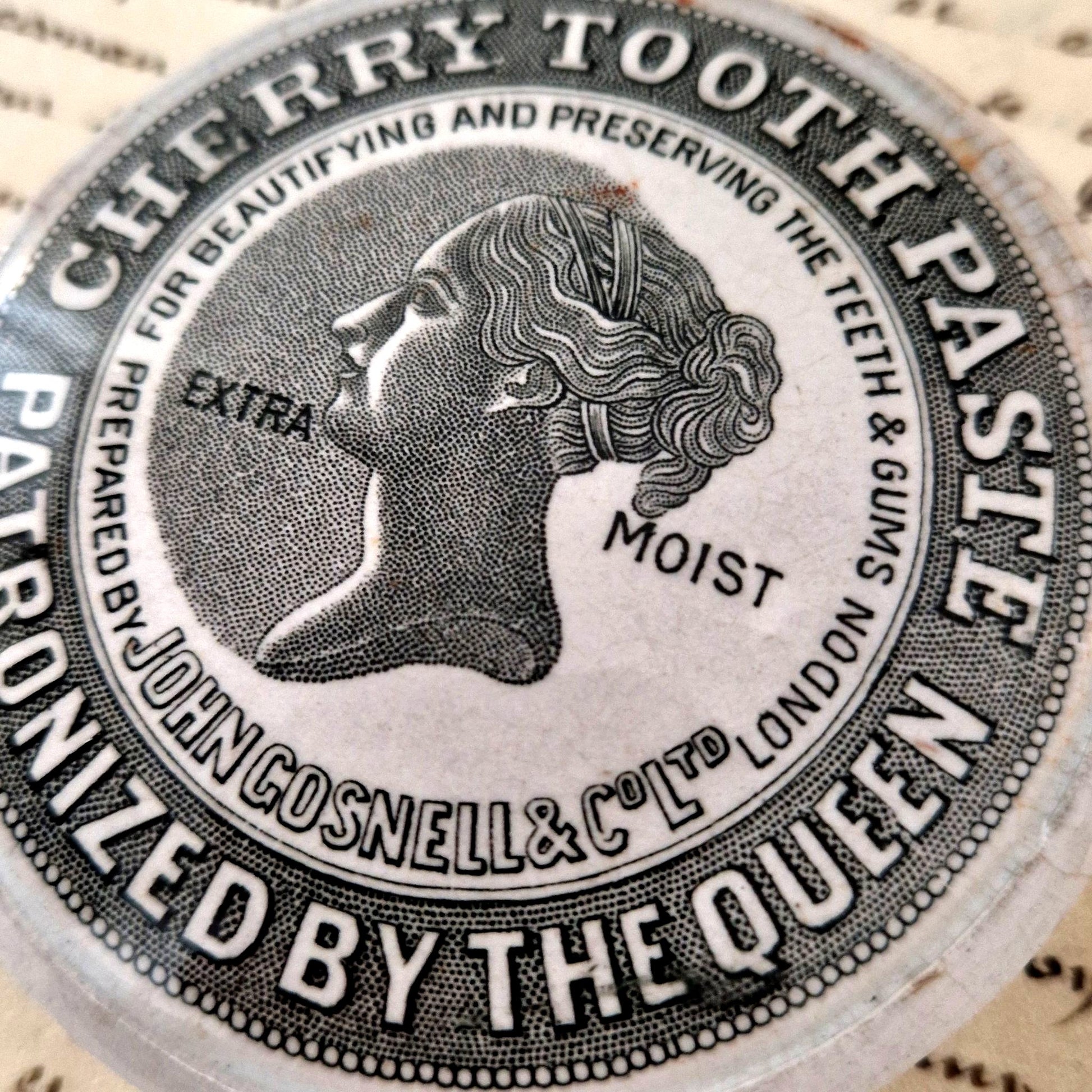 dentifrice ancien cherry tooth paste