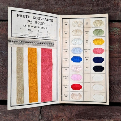 depliant rubans anciens artisanat