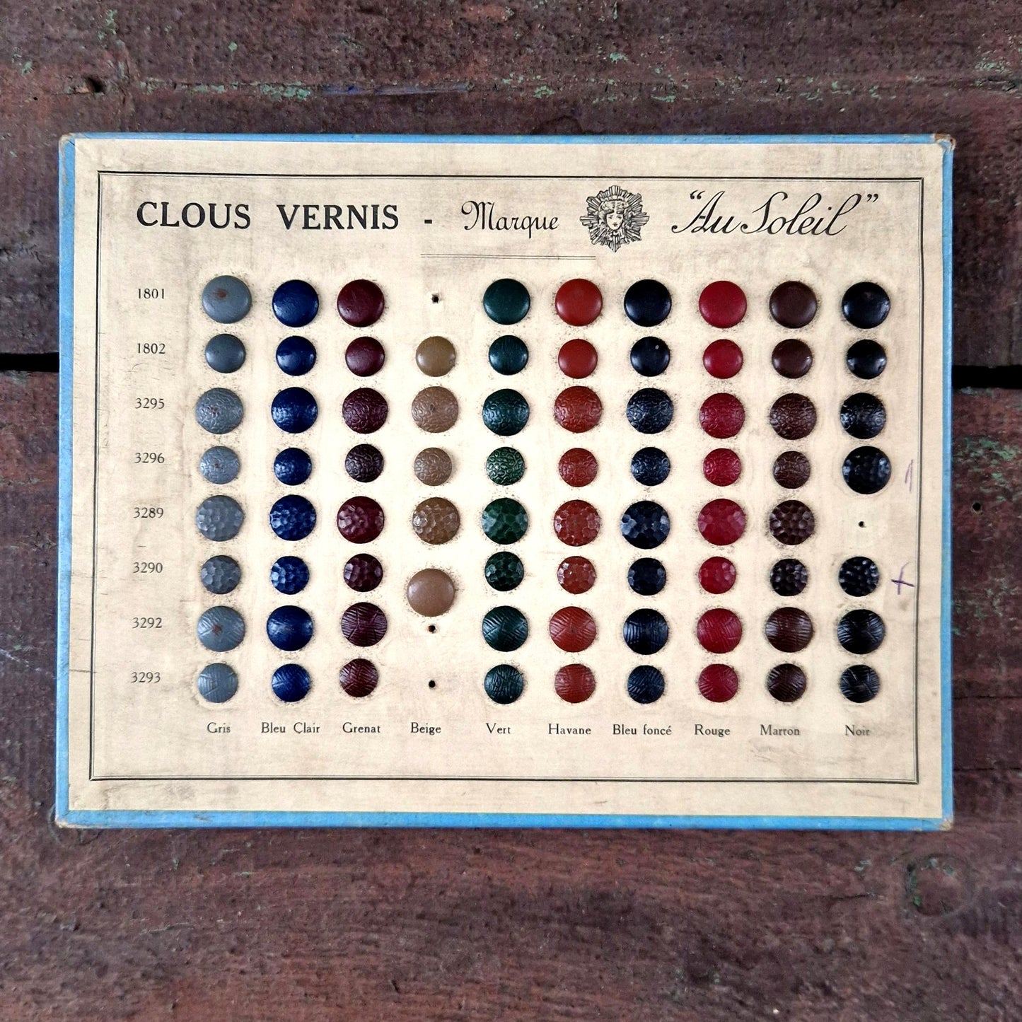 echantillonnier ancien clous vernis carton