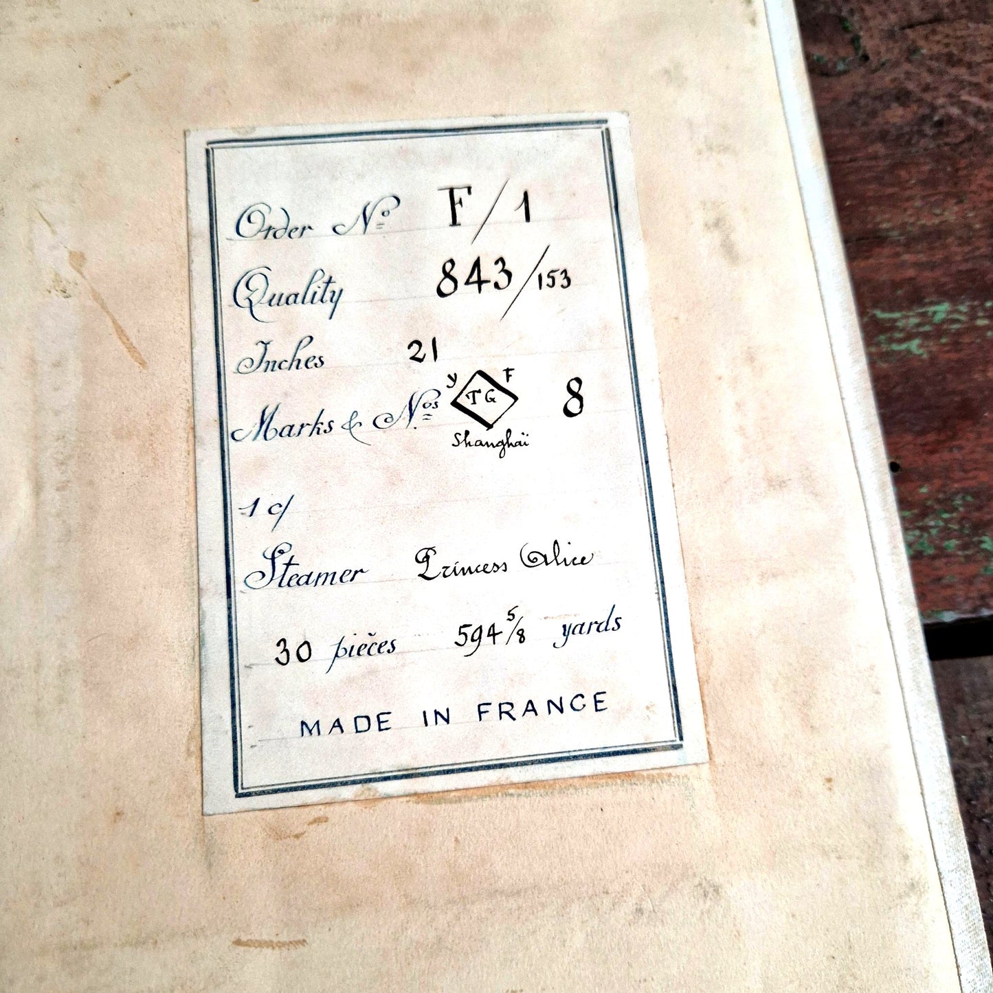 echantillons damassés couleurs vives 1900