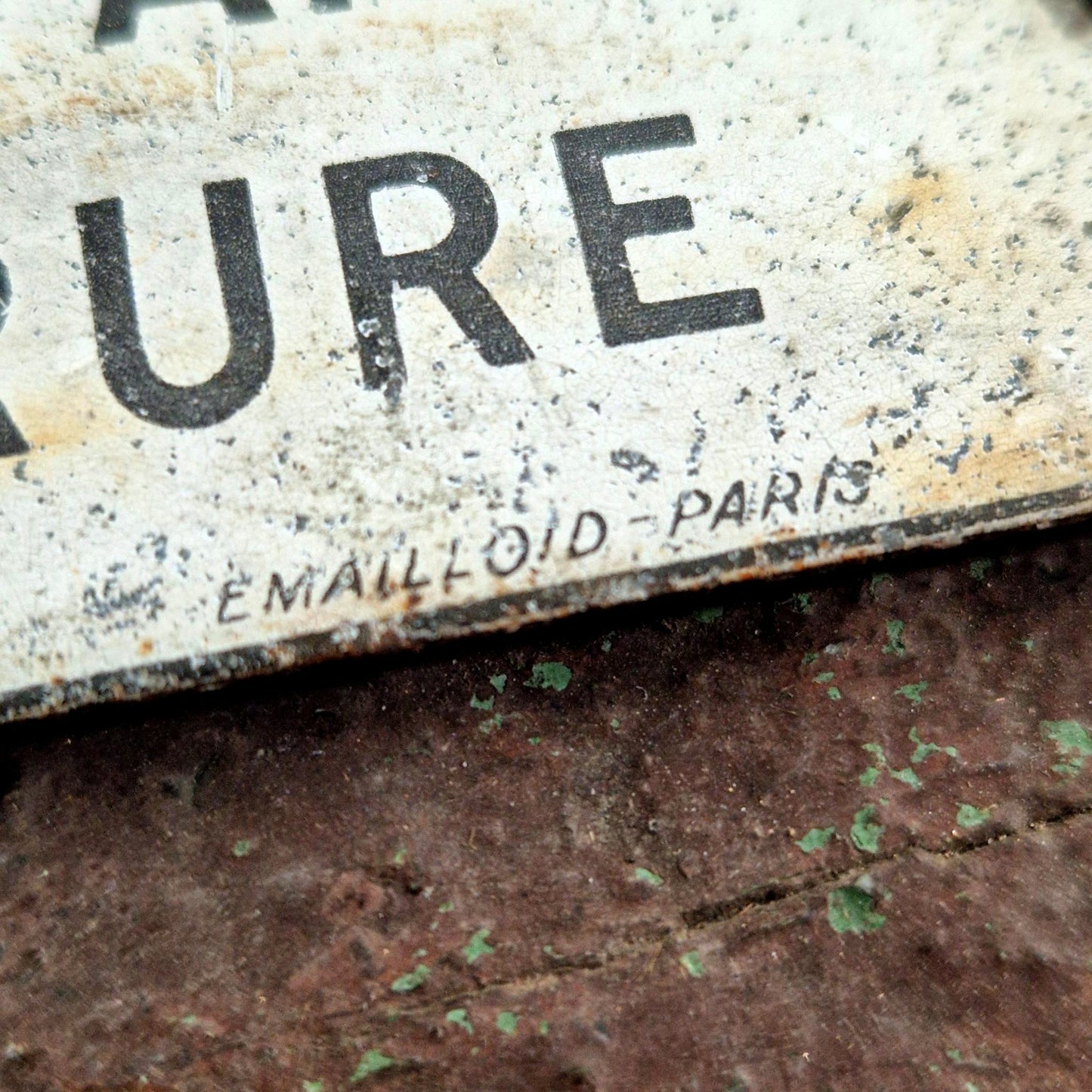 enamel sign children lock vintage